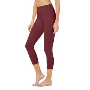 Alo Yoga High Waist Airbrush Capri in Black Cherry